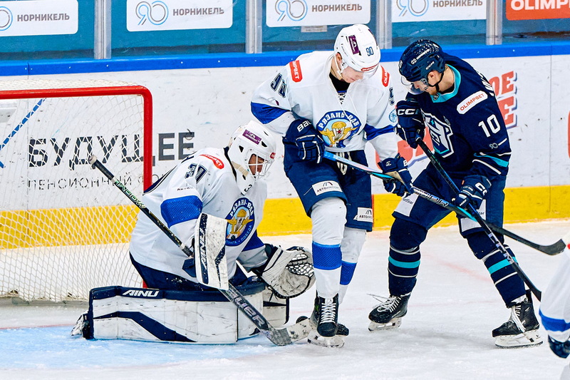 ХК «Рязань-ВДВ» одолел «Норильск»